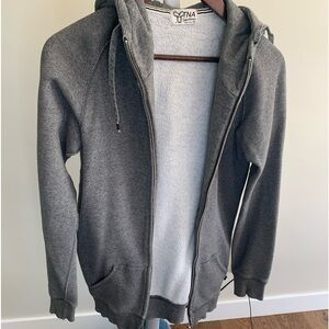 Aritzia sweatshirt